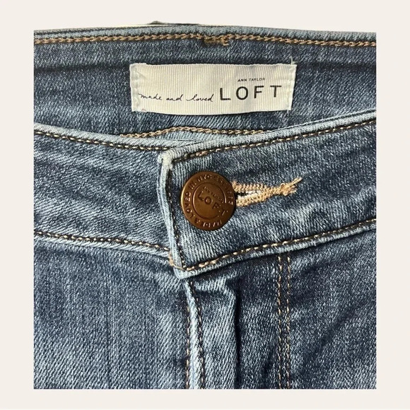 0830. ANN TAYLOR LOFT CURVY SKINNY DENIM JEANS SIZE 26 MEDIUM WASH DENIM COLOR - Picture 4 of 9